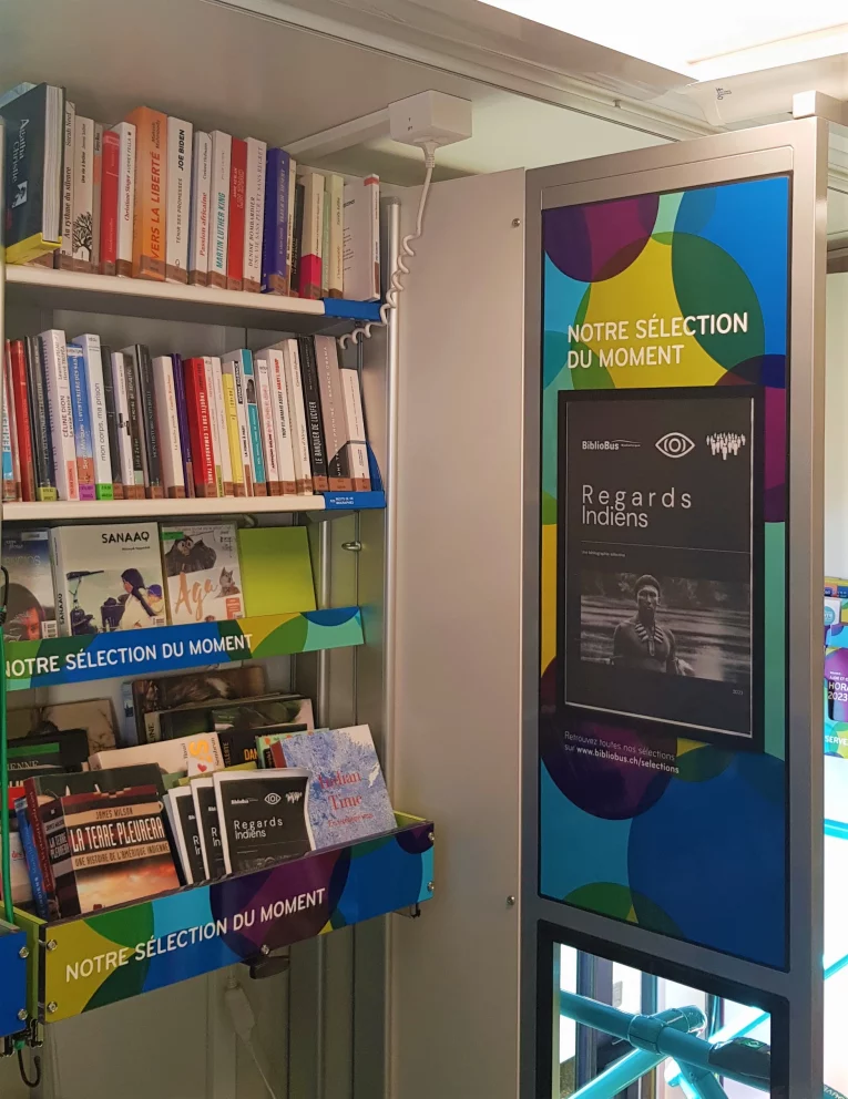 Bibliobus, déco d'intérieur-9