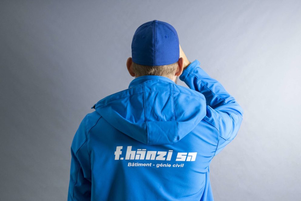 Hänzi SA, tout de bleu vêtus pour les 40 ans-11