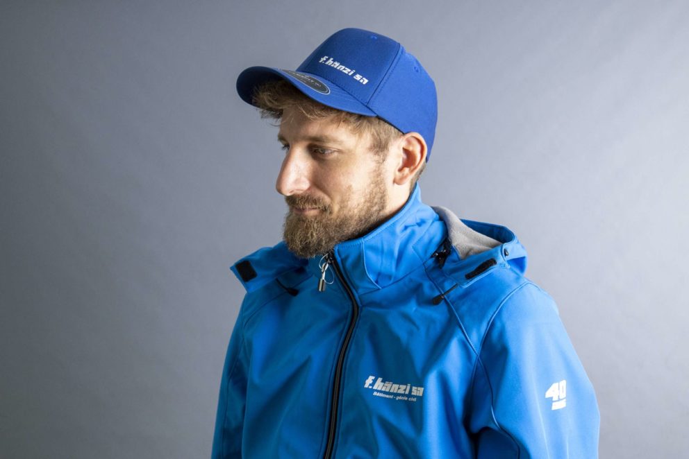 Hänzi SA, tout de bleu vêtus pour les 40 ans-9