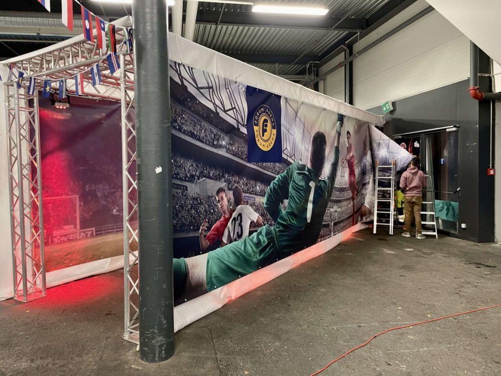 Emballage graphique et signalétique pour le Mondial 2022 au Forum de l'Arc-8
