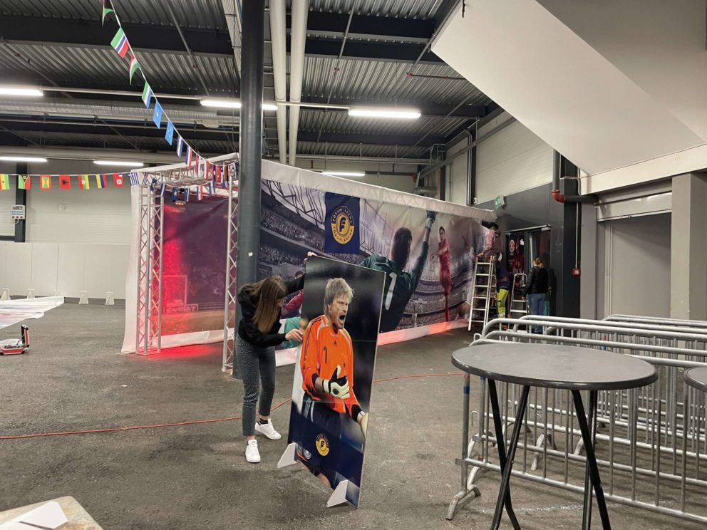 Emballage graphique et signalétique pour le Mondial 2022 au Forum de l'Arc-7