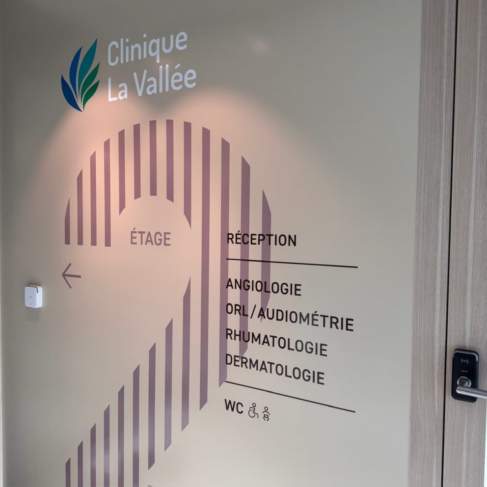 Un concept de signalétique discret et original pour la Clinique de la Vallée (Delémont)-11