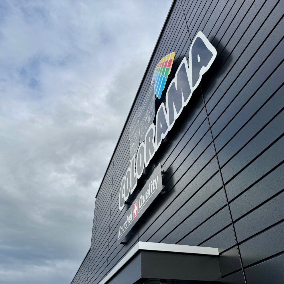 Enseigne découpée pour Colorama-3