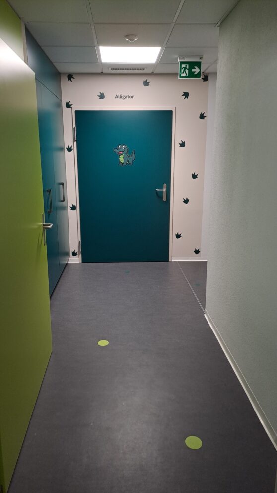 Une signalétique toute en couleur pour la Maison de l'Enfance à Sonceboz-16